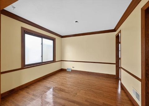 Tiny photo for 2764 W 95th Place, Evergreen Park, IL 60805 (MLS # 12615757)