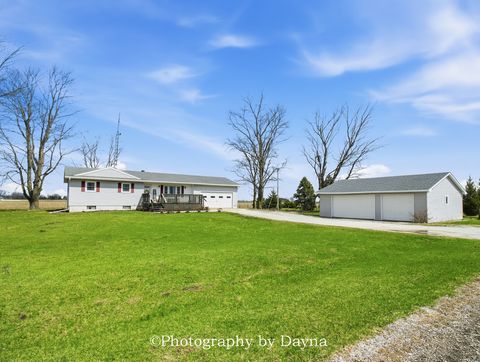 Photo of 7621 E 3000s Road, St. Anne, IL 60964 (MLS # 12604292)