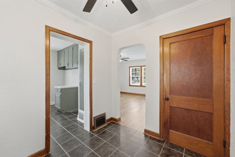 Tiny photo for 1804 W Pleasant Street, Davenport, IA 52804 (MLS # 12744651)