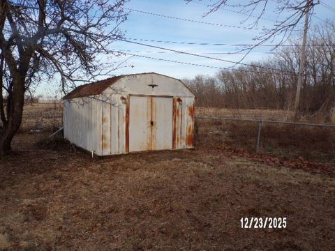 Tiny photo for 16713 10th Avenue, CarbonClif, IA 61239 (MLS # 100000063)