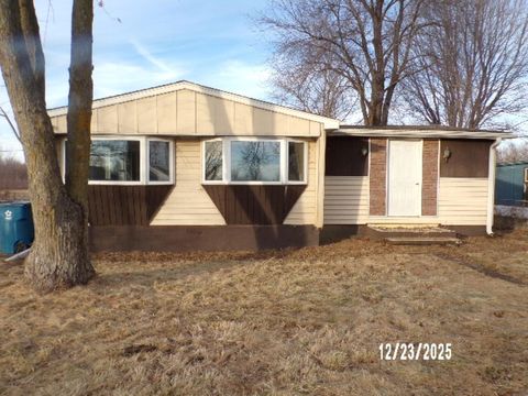 Photo of 16713 10th Avenue, Carbon Cliff, IA 61239 (MLS # 100000063)