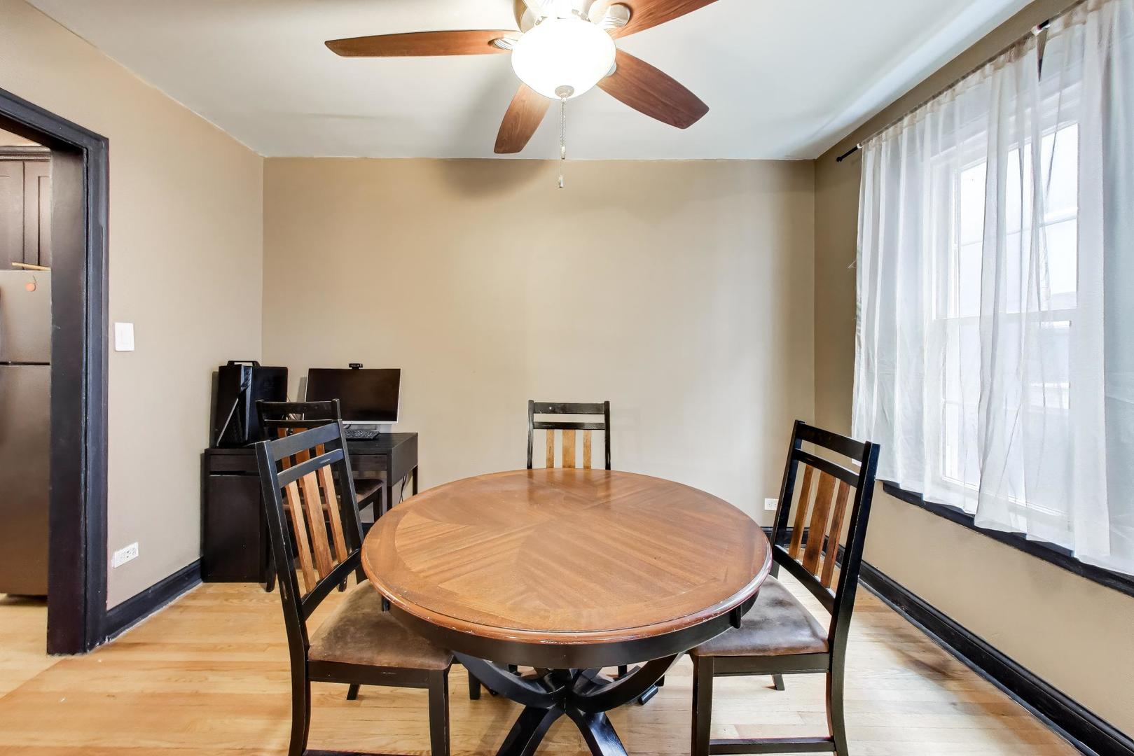 1527 W Estes Avenue 1B