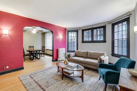 Tiny photo for 1527 W Estes Avenue #1B, Chicago, IL 60626 (MLS # 12594775)