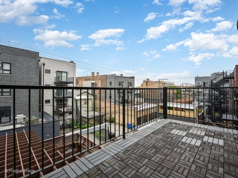 Tiny photo for 1525 W Fry Street #3, Chicago, IL 60642 (MLS # 12623664)