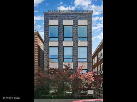 Photo of 1525 W Fry Street #3, Chicago, IL 60642 (MLS # 12623664)