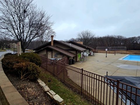 Tiny photo for 47 Nassau Colony #1, Fox Lake, IL 60020 (MLS # 12582196)