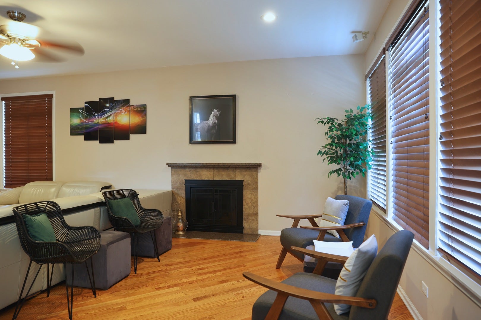 2351 Apple Hill Lane