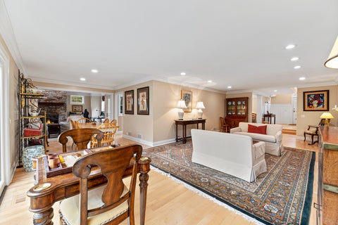 Tiny photo for 5 Court Of Conn River Valley, Lincolnshire, IL 60069 (MLS # 12690229)