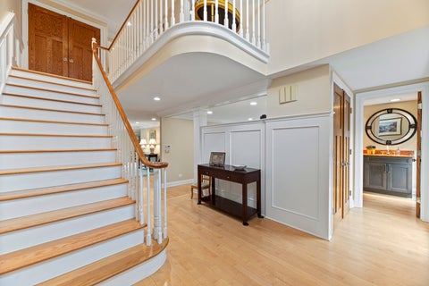Tiny photo for 5 Court Of Conn River Valley, Lincolnshire, IL 60069 (MLS # 12690229)