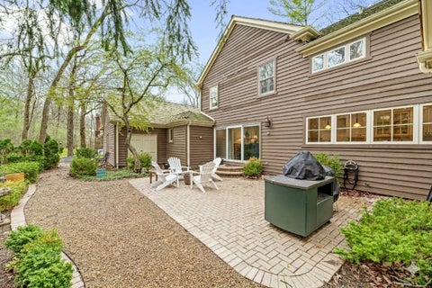 Tiny photo for 5 Court Of Conn River Valley, Lincolnshire, IL 60069 (MLS # 12690229)