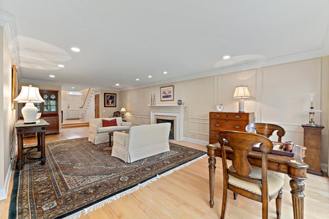 Tiny photo for 5 Court Of Conn River Valley, Lincolnshire, IL 60069 (MLS # 12690229)