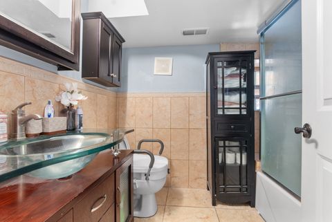 Tiny photo for 3015 N 76th Court, Elmwood Park, IL 60707 (MLS # 12555269)