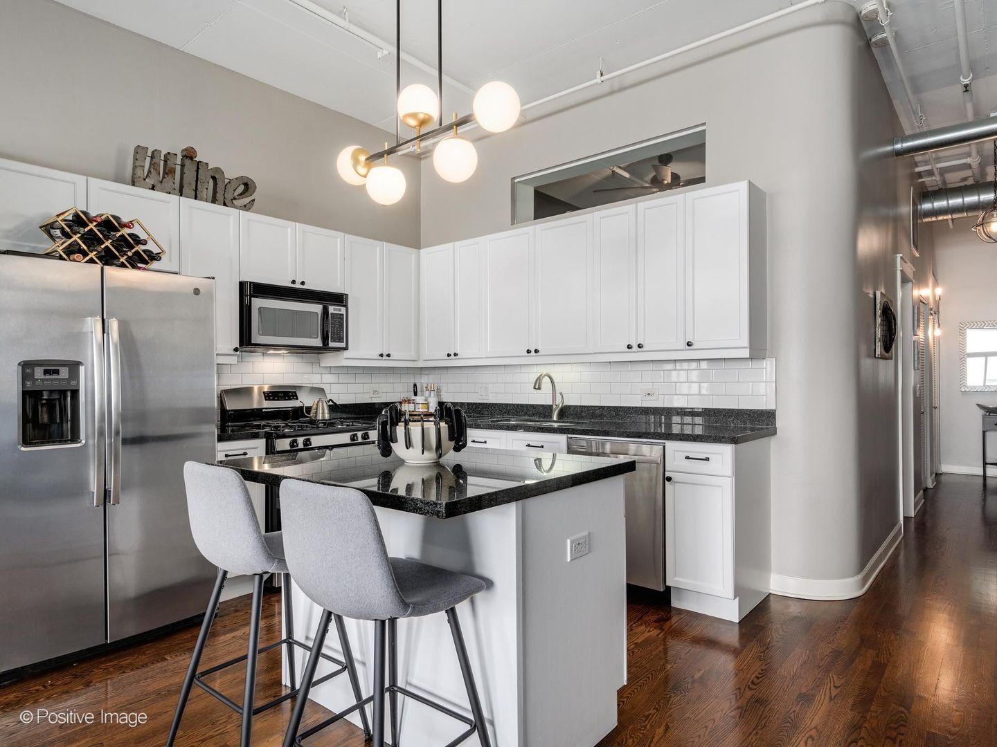 1301 W Madison Street 407