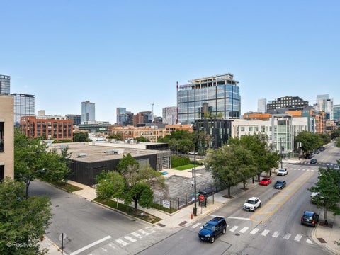 Tiny photo for 1301 W Madison Street #407, Chicago, IL 60607 (MLS # 12739191)