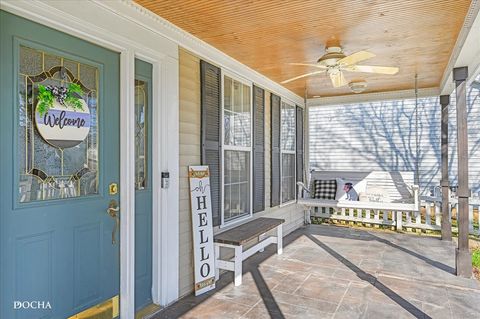 Tiny photo for 123 Eisenhower Drive, Oswego, IL 60543 (MLS # 12621935)