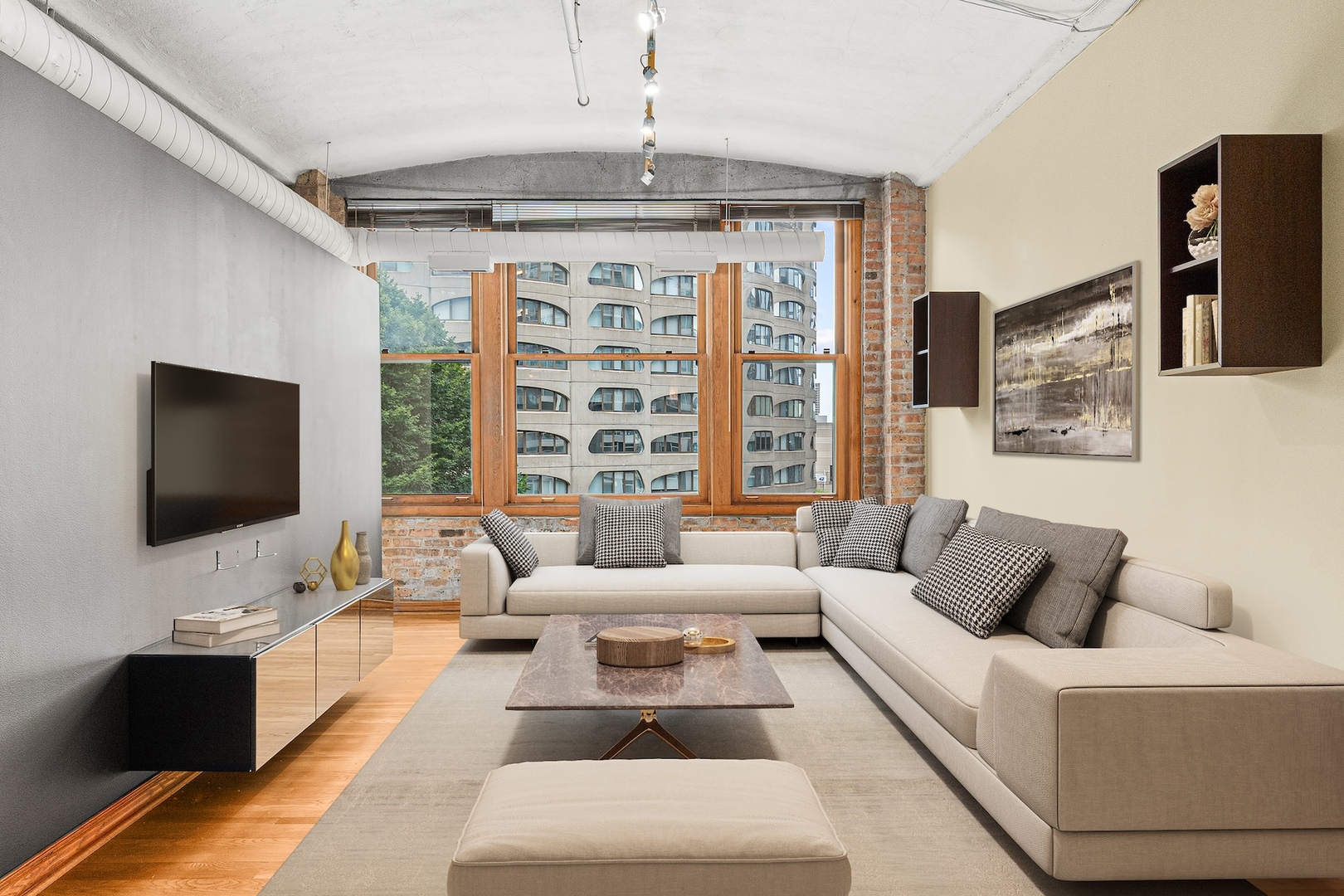 801 S Wells Street 503