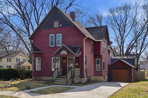 Tiny photo for 304 W Chamberlin Street, Dixon, IL 61021 (MLS # 12604869)