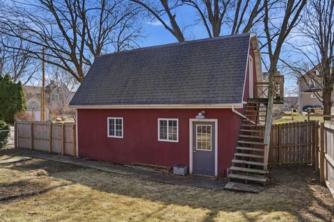 Tiny photo for 304 W Chamberlin Street, Dixon, IL 61021 (MLS # 12604869)