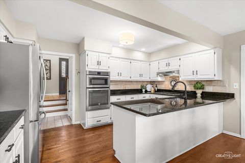 Tiny photo for 292 Winding Creek Drive, Naperville, IL 60565 (MLS # 12631337)