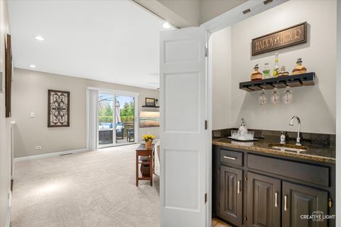 Tiny photo for 292 Winding Creek Drive, Naperville, IL 60565 (MLS # 12631337)