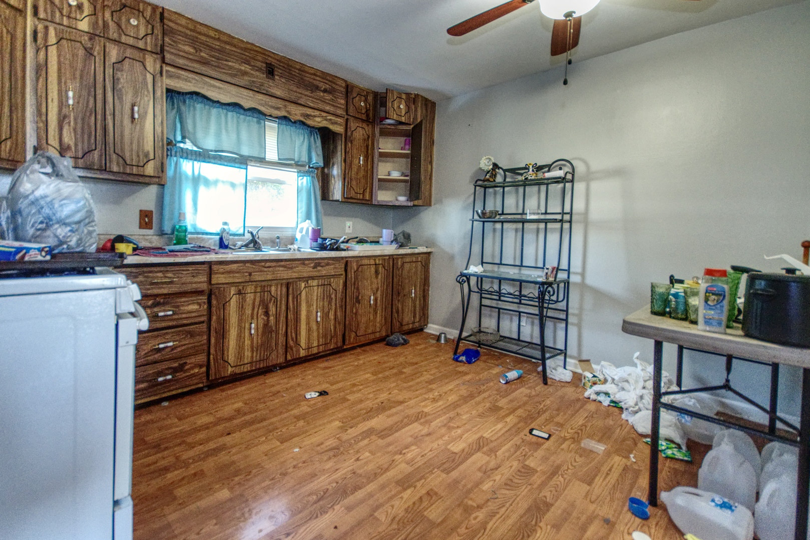 1912 Lawrence Avenue