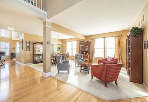 Tiny photo for 2737 Winton Court, Dundee, IL 60118 (MLS # 12546979)