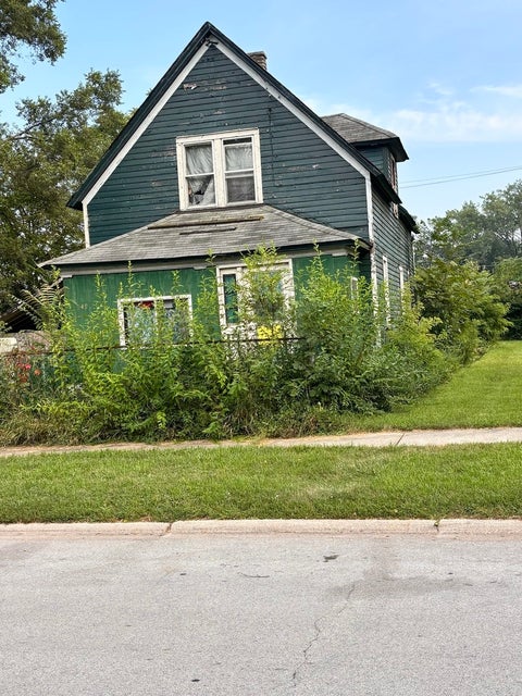Tiny photo for 549 E 155th Street, Phoenix, IL 60426 (MLS # 12710909)