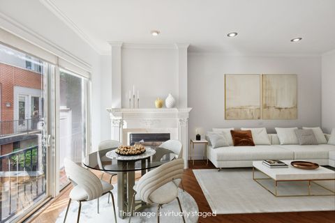 Tiny photo for 816 Hinman Avenue #4, Evanston, IL 60202 (MLS # 12454122)