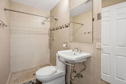 Tiny photo for 816 Hinman Avenue #4, Evanston, IL 60202 (MLS # 12454122)