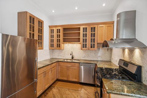 Tiny photo for 816 Hinman Avenue #4, Evanston, IL 60202 (MLS # 12454122)