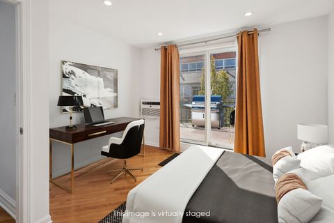 Tiny photo for 816 Hinman Avenue #4, Evanston, IL 60202 (MLS # 12454122)