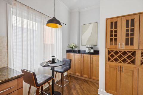 Tiny photo for 816 Hinman Avenue #4, Evanston, IL 60202 (MLS # 12454122)