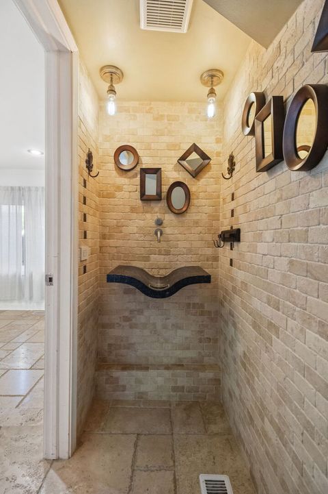 Tiny photo for 816 Hinman Avenue #4, Evanston, IL 60202 (MLS # 12454122)