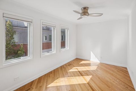 Tiny photo for 816 Hinman Avenue #4, Evanston, IL 60202 (MLS # 12454122)