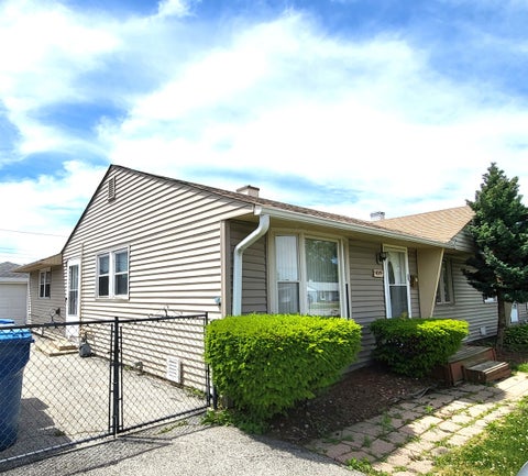 Photo of 4119 W 89TH Place, Hometown, IL 60456 (MLS # 12727446)