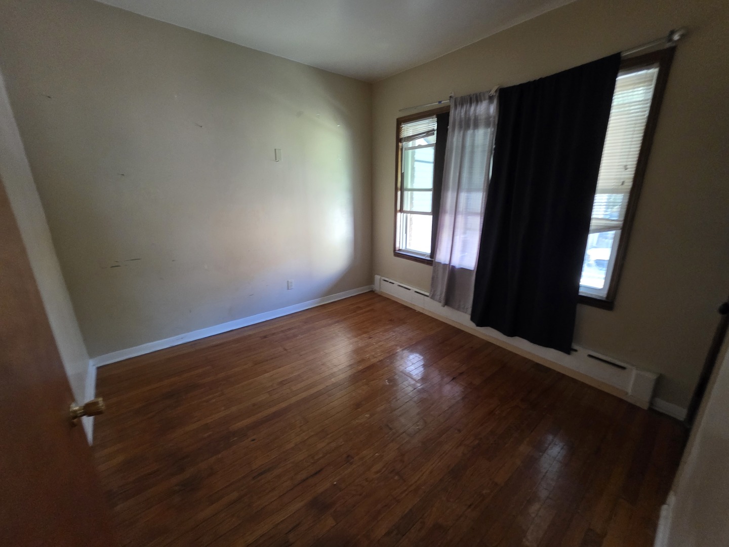 4053 N Mobile Avenue