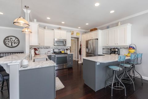 Tiny photo for 2603 Piney Run, Bloomington, IL 61705 (MLS # 12555052)