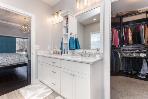 Tiny photo for 2603 Piney Run, Bloomington, IL 61705 (MLS # 12555052)