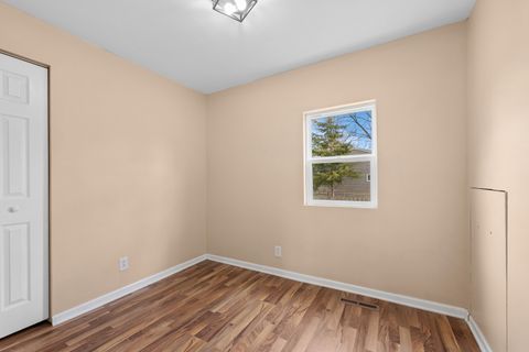 Tiny photo for 5313 Cleveland Drive, McHenry, IL 60050 (MLS # 12610673)