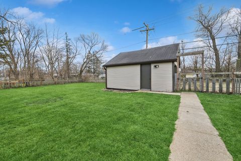 Tiny photo for 5313 Cleveland Drive, McHenry, IL 60050 (MLS # 12610673)