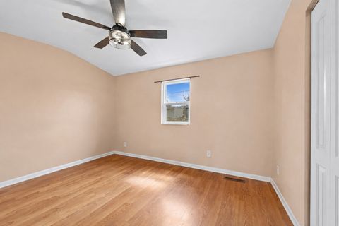 Tiny photo for 5313 Cleveland Drive, McHenry, IL 60050 (MLS # 12610673)