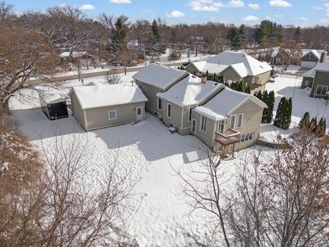 Tiny photo for 800 Ingalton Avenue, West Chicago, IL 60185 (MLS # 12519089)