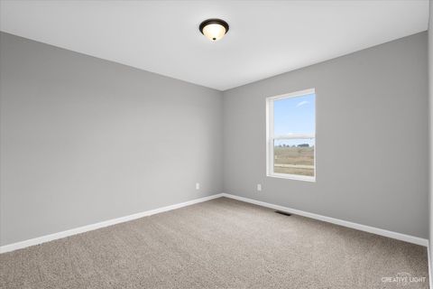 Tiny photo for 34 W Meadow Drive, Cortland, IL 60112 (MLS # 12630968)
