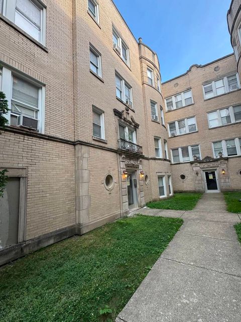 Tiny photo for 2751 W Arthur Avenue #2, Chicago, IL 60645 (MLS # 12709141)
