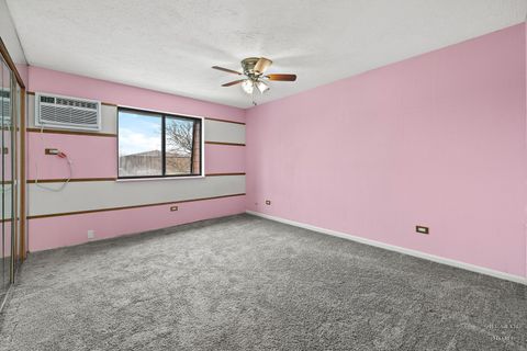 Tiny photo for 1010 Judson Street #2A, Bensenville, IL 60106 (MLS # 12530715)