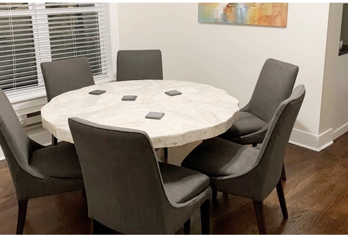 728 W Roscoe Street 2E