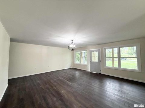 Tiny photo for 8694 Old Highway 13, Murphysboro, IL 62966 (MLS # QC4268245)