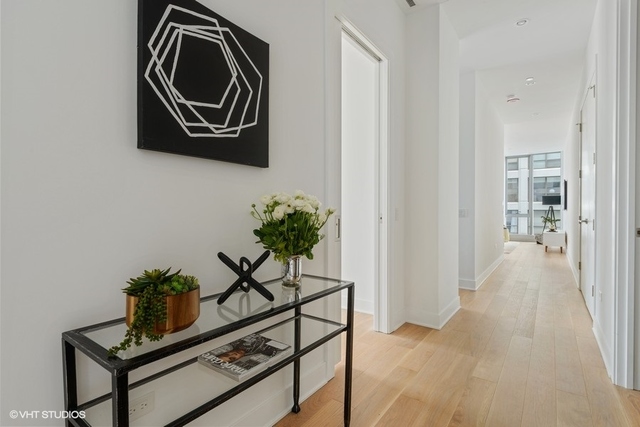 403 N Wabash Avenue 13C