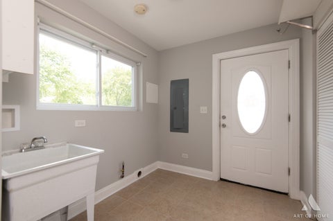 Tiny photo for 6120 W 98th Street, Oak Lawn, IL 60453 (MLS # 12748656)