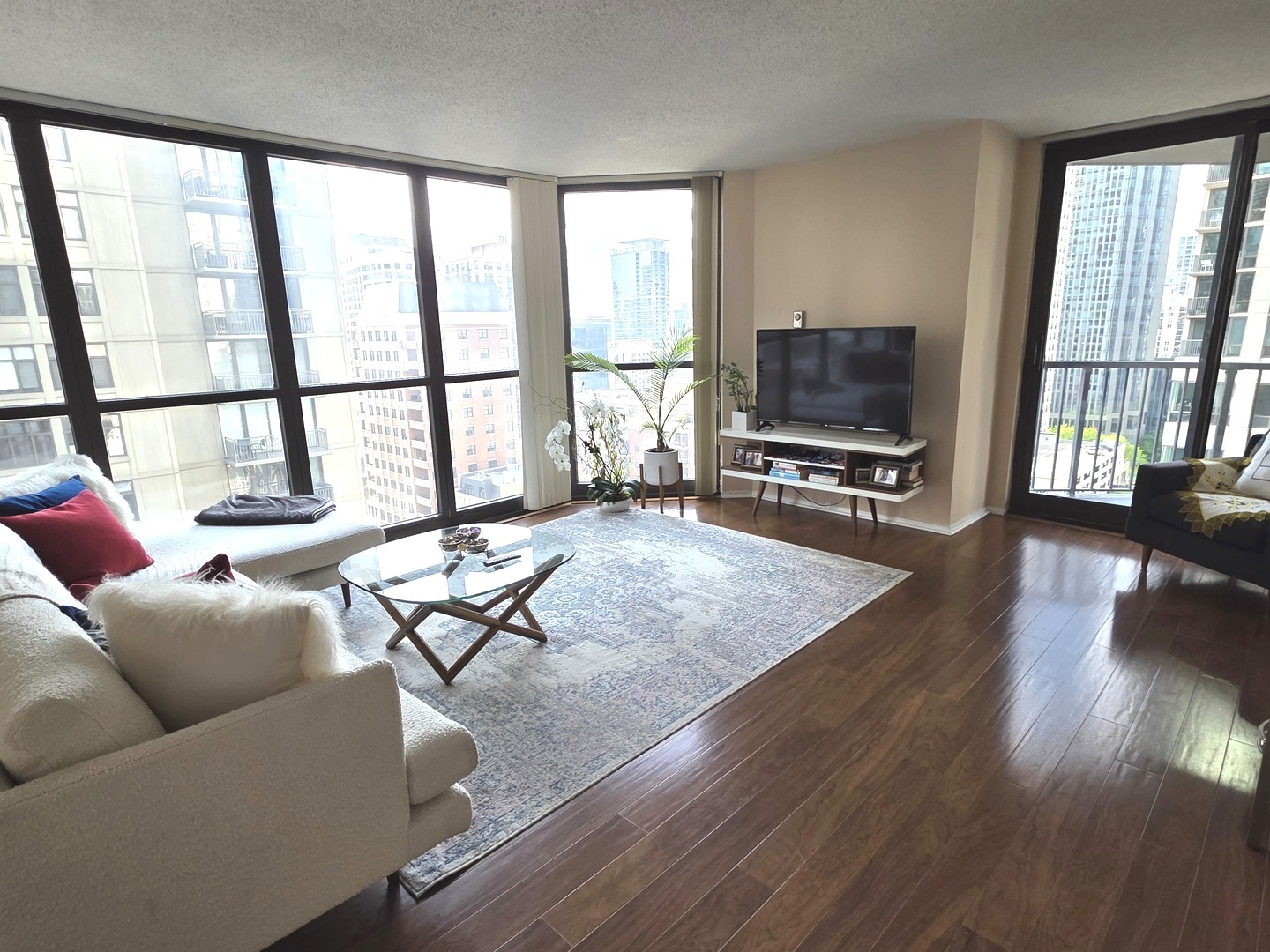 10 E Ontario Street 1508
